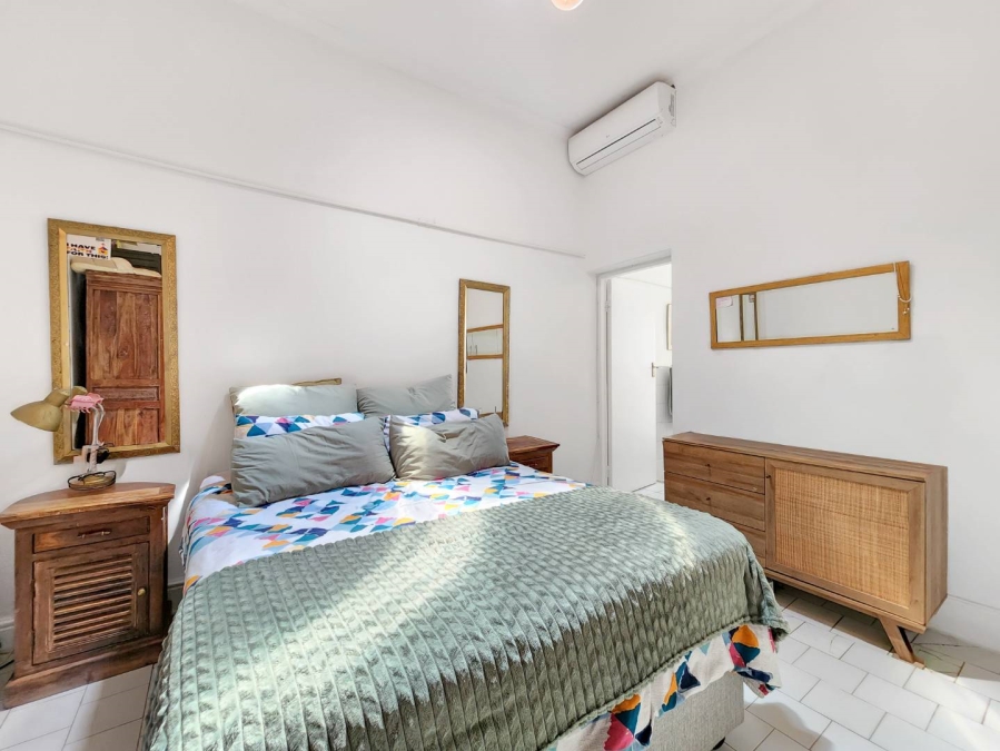 3 Bedroom Property for Sale in Sea Point Western Cape